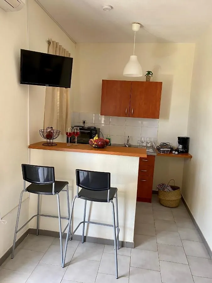 Lemon Tree Apartments A D Argostoli  Casa vacanze